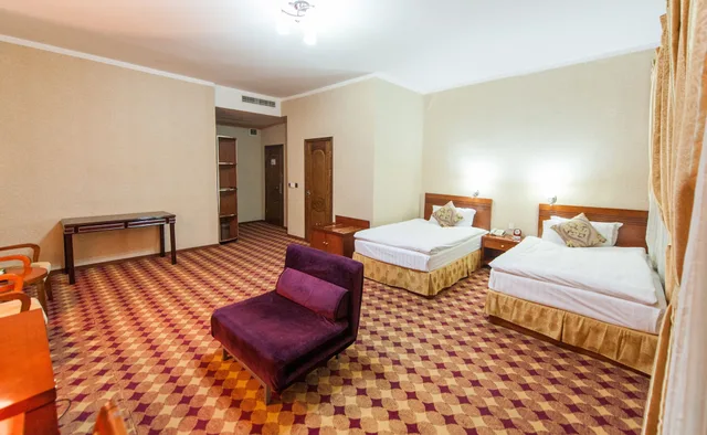 غرفة قياسية بسريرين كوين، Ub City Hotel 3/5