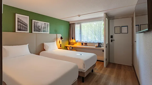 غرفة قياسية بسريرين منفصلين، Hotel Campanile Montargis Amilly 2/10