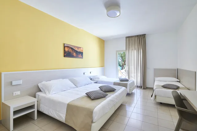 غرفة كومفورت رباعية، CDSHotels Terrasini 1/4
