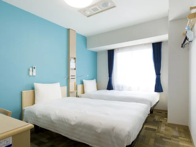 غرفة بسريرين منفصلين للمدخنين، Toyoko Inn Tokyo Keiosen Higashifuchueki Kitaguchi 2/2