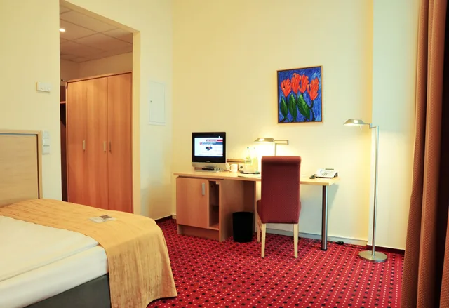 غرفة بزنس مفردة، Airporthotel Berlin Adlershof 14/15
