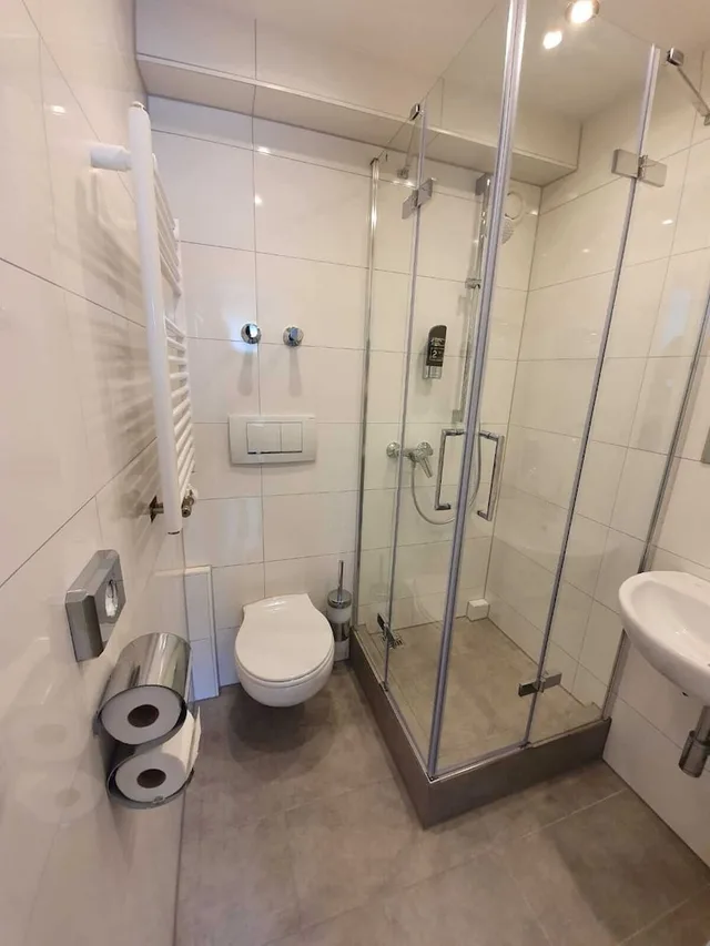 غرفة ديلوكس ثلاثية بسريرين منفصلين مع أريكة، Hotel BaWu 3/3