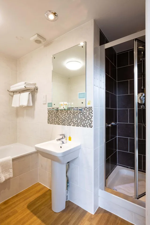 غرفة سوبيريور بسرير مزدوج، Waverley Castle Hotel 3/3