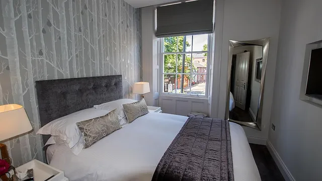 1 Bedroom, Deluxe, Town House, Apartment, Double Bed، The Halston 2/3