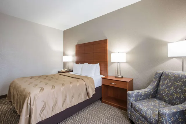 غرفة بسرير كوين، Quality Inn & Suites Lodi I-90 1/4