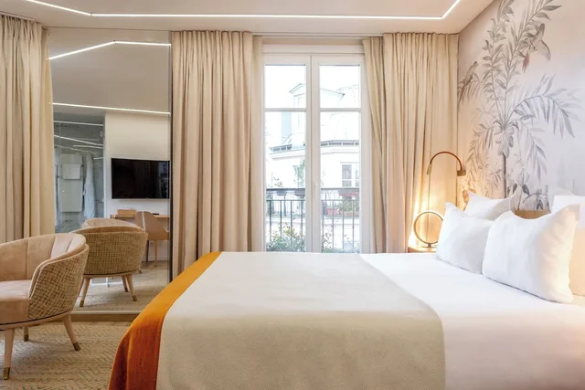 غرفة بانورامية ديلوكس بسرير كينج، Grand Hotel Saint Michel 1/4