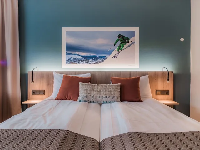غرفة عائلية صغيرة بسريرين منفصلين مع أريكة، Nordfjord Hotell 1/1