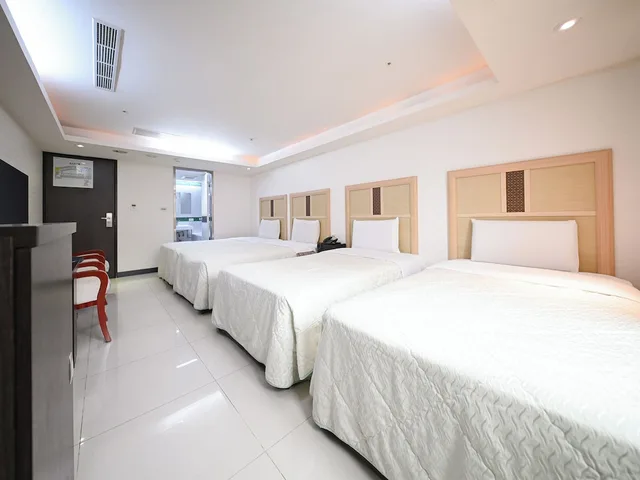 غرفة إليت رباعية بأربعة أسرّة، Guide Hotel Taoyuan Fuxing 1/10