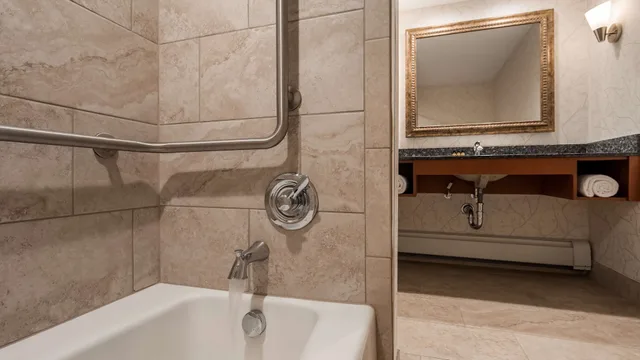 غرفة قياسية بسريرين كينج لذوي الإعاقة، Best Western Plus Silver Saddle Inn 7/10