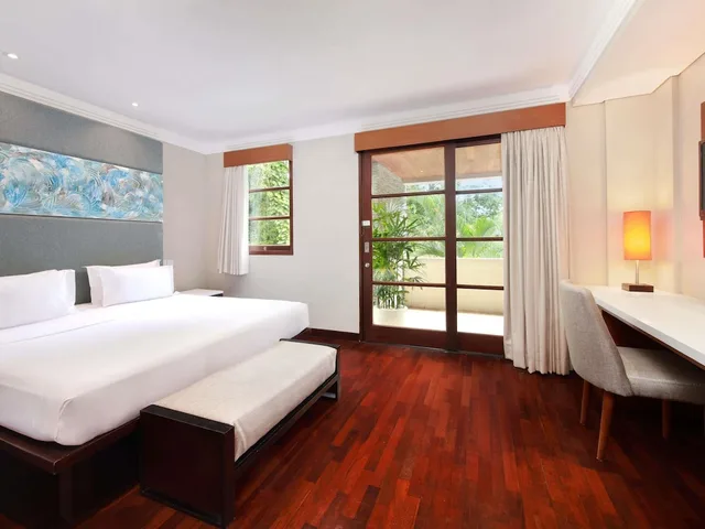 غرفة ديلوكس بسريرين منفصلين بإطلالة على المسبح بشرفة، Novotel Bali Nusa Dua Hotel and Residences 2/10