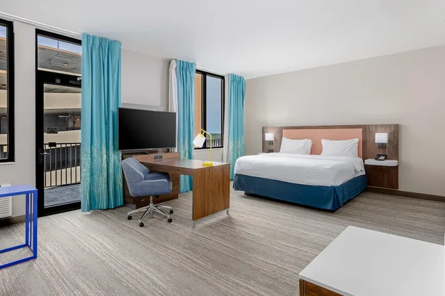 Studio, King Bed, Balcony, Hampton Inn Suites Orange Beach Gulf Front 3/6