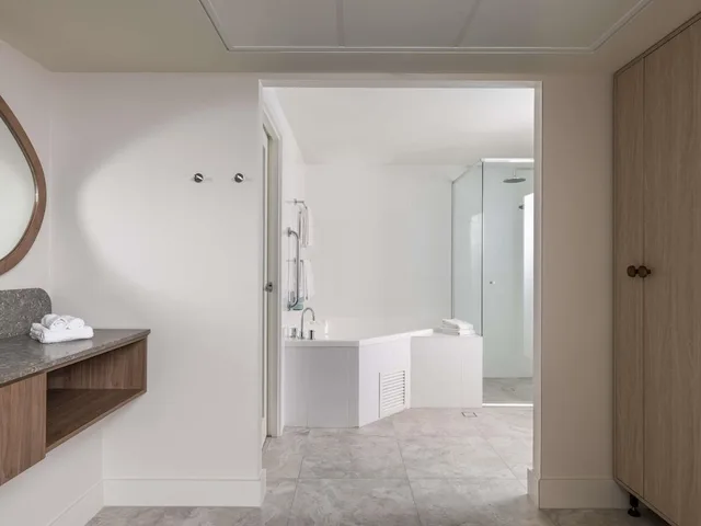غرفة ديلوكس بسرير كينج بإطلالة على الحديقة بغرفة نوم واحدة، Novotel Sunshine Coast Resort 1/1