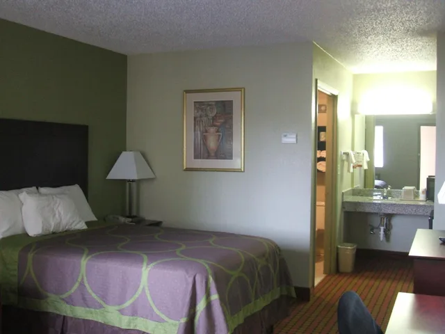 غرفة بسرير مزدوج للمدخنين، Super 8 By Wyndham Monticello Ar 1/5