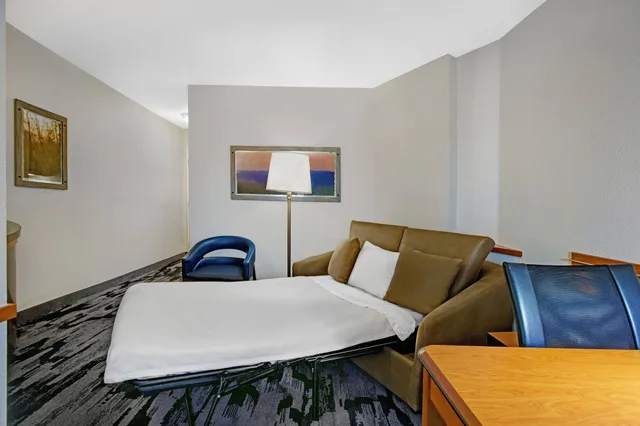 استوديو بسرير كينج مع أريكة، Fairfield Inn Suites Carlsbad 2/5