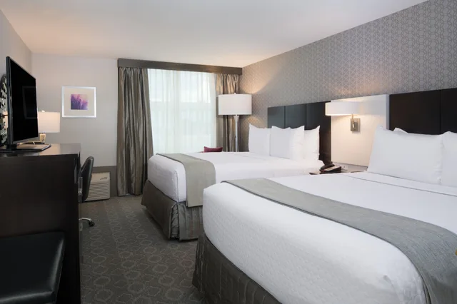 غرفة قياسية بسريرين كوين لذوي الإعاقة، Crowne Plaza Chicago Sw Burr Ridge 2/7