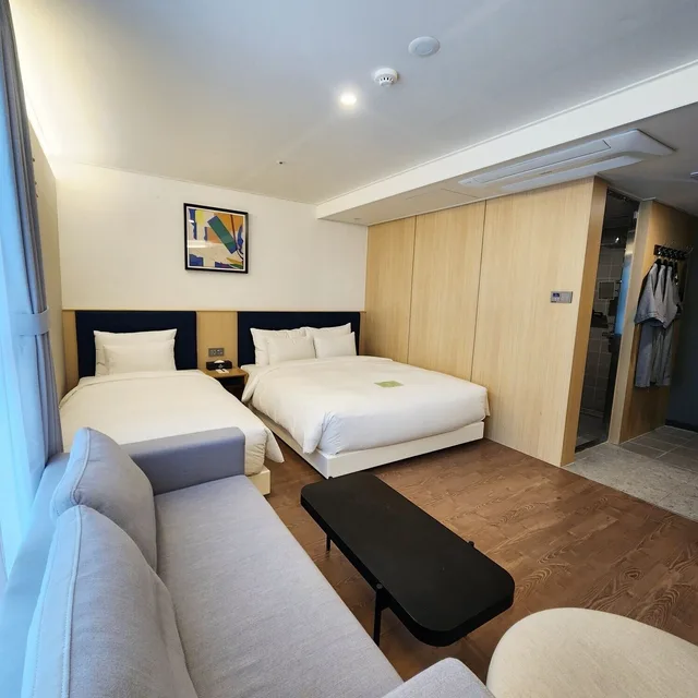 غرفة عائلية بسرير مزدوج وسرير فردي، Hound Hotel Busan Station 7/10