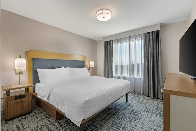 جناح بسرير كينج لذوي الإعاقة، Homewood Suites by Hilton Walker Grand Rapids North 1/2