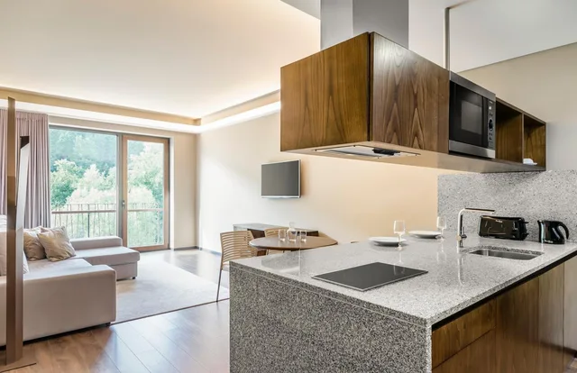 1 Bedroom, Suite, King Bed, Hot Tub, Aqua Village Health Resort And Spa 9/9