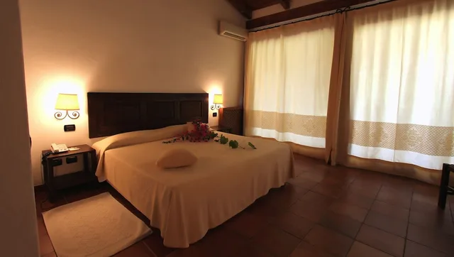 بنغل كلاسيكي ثلاثي بثلاثة أسرّة، Costa Dei Fiori 3/9