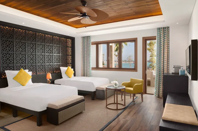 غرفة بريميير بسرير كينج بإطلالة على البحر، Banana Island Resort Doha By Anantara 1/3