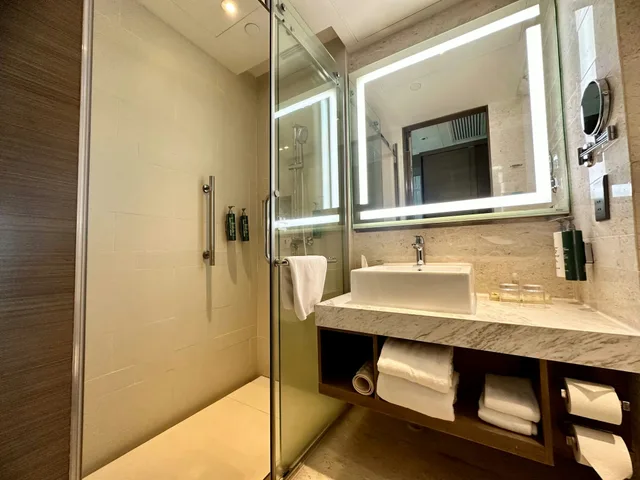 Room, King Bed, High Floor, Hilton Garden Inn Hong Kong Mongkok 10/10