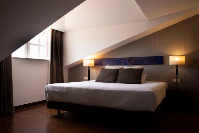 جناح دوبلكس، Carris Porto Ribeira 1/10
