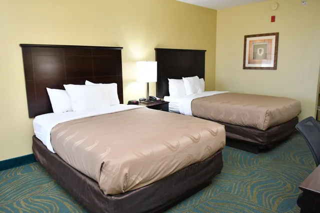 Standard, 2 Double Beds, Quality Inn & Suites Greenville I-65 6/10