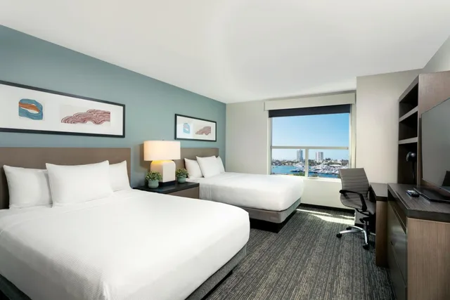Room, 2 Queen Beds, Bay View, Den، Hyatt House San Juan 8/11