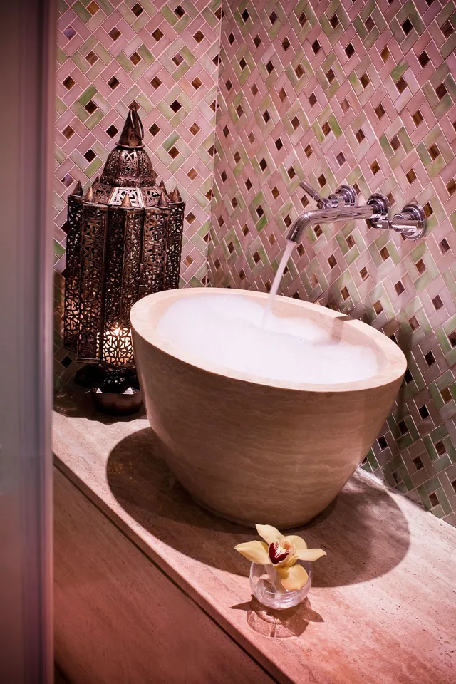 Battuta, Suite, King Bed, NH Collection Dubai Ibn Battuta 6/6