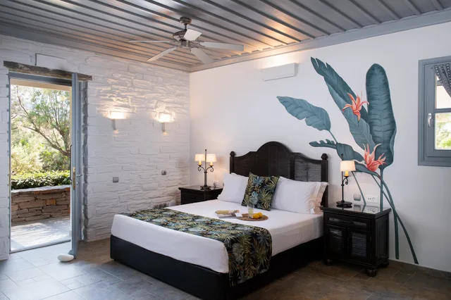 جناح جونيور، Porto Kea Suites 3/7