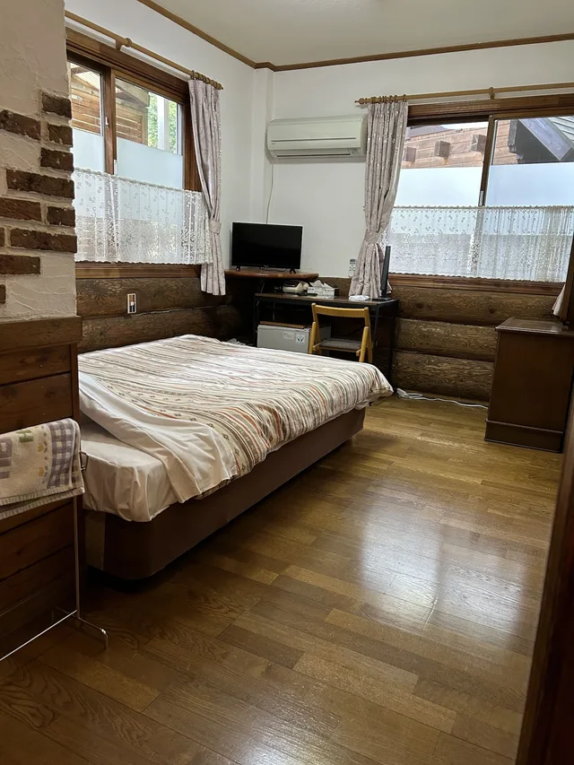 غرفة بسرير مزدوج بحمام مشترك، Pension And Log Cottage Hoshinoko 1/6