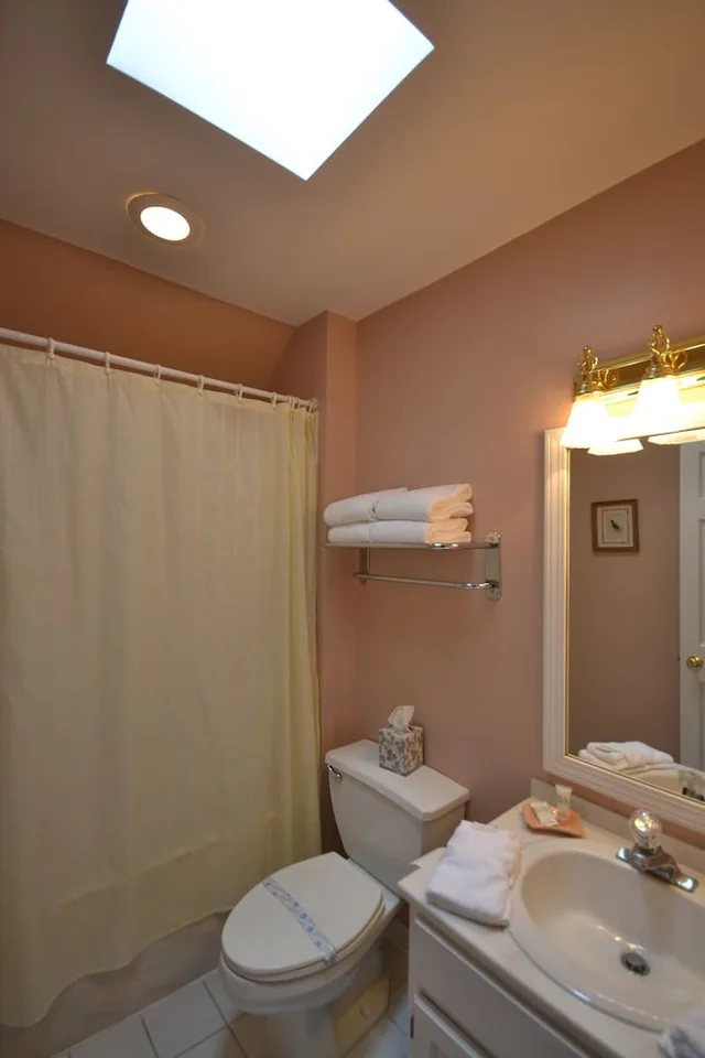 Town House, Queen Bed, No Elevator, Sofa، Century Suites Hotel 2/2