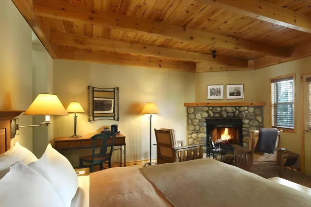 غرفة بريميير مزدوجة بسرير كوين، Buffalo Mountain Lodge 1/1
