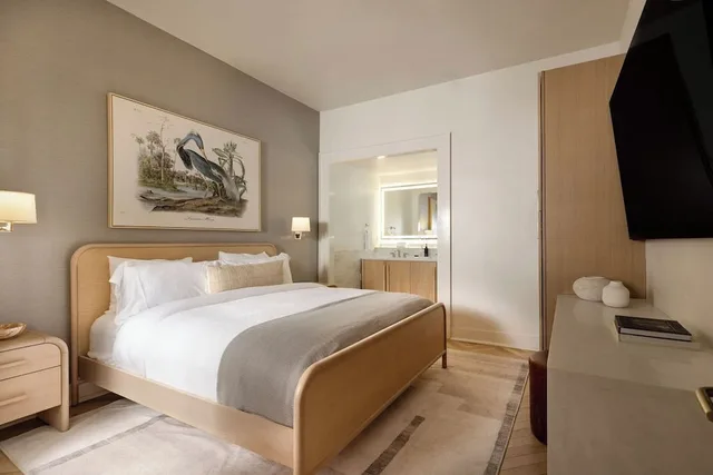 غرفة قياسية بسرير كينج، The Garden District Hotel 2/7