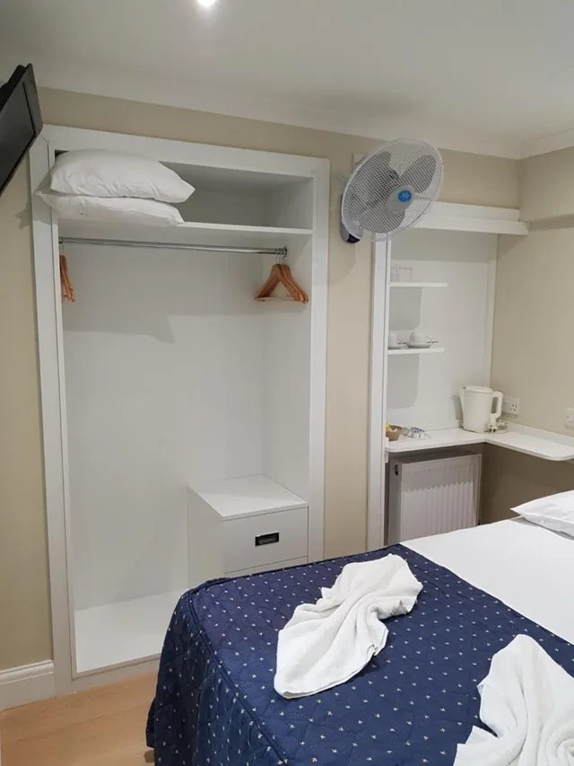 غرفة بسرير مزدوج، Central Hotel 3/7