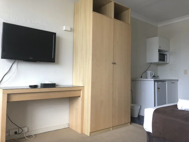 شقة استوديو بسرير كينج، Parkdale Motor Inn 2/3