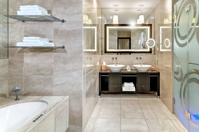 Suite, King Bed, Grand Hotel River Park A Luxury Collection Hotel Bratislava 5/8