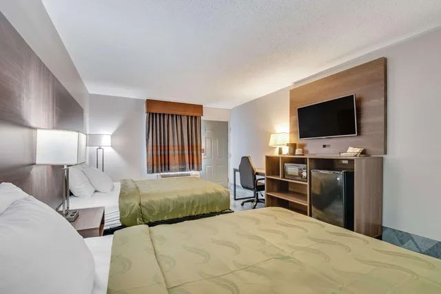 غرفة بسريرين كوين لذوي الإعاقة، Quality Inn Dalton East 1/4