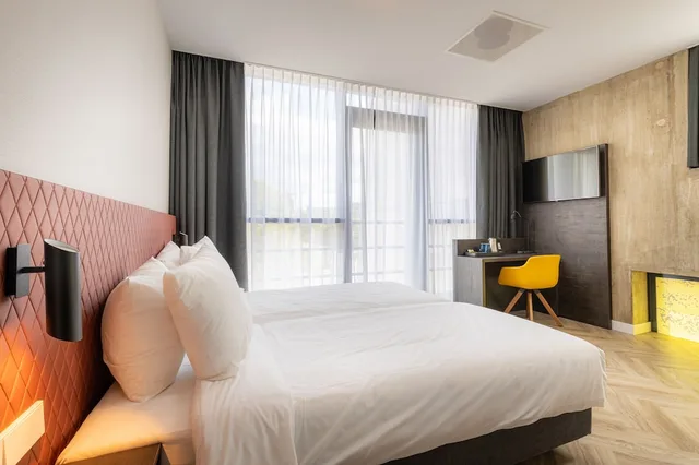 غرفة قياسية بسريرين منفصلين، Hotel New Kit 1/5