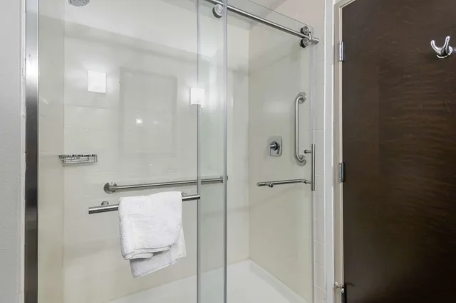 Standard, 2 Queen Beds, Sleep Inn & Suites Bricktown - Near Medical Center 5/5