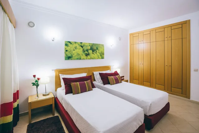 Deluxe One-Bedroom Apartment (2 Adults)، Grand Muthu Forte do Vale 3/5