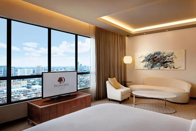 Suite, King Bed, Doubletree By Hilton Melaka 1/1