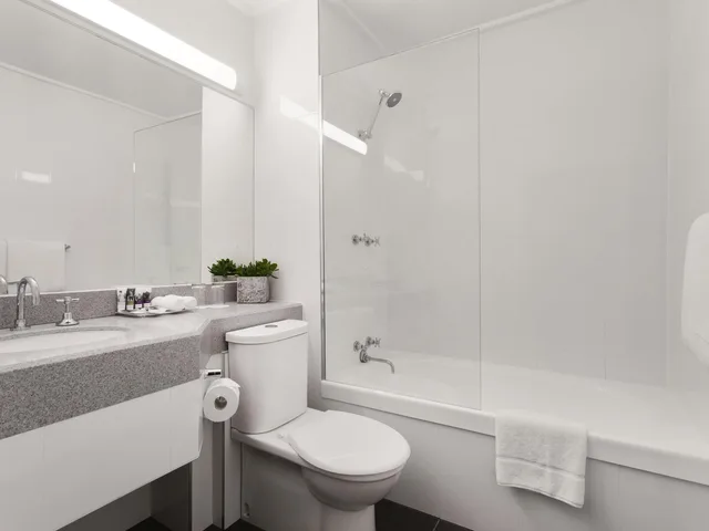 غرفة بسرير كينج، Mercure Melbourne Albert Park 6/9