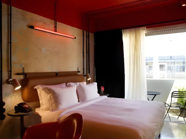 Medium, Double or Twin Bed, Balcony، Max Brown Downtown 1/1