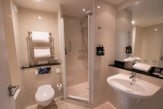 غرفة بريميوم بسرير مزدوج أو سريرين منفصلين، Mercure Sheffield St Paul's Hotel & Spa 6/6