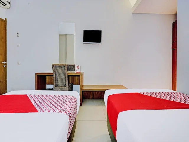 Deluxe, Twin Beds, Collection O Riau Near Trans Studio Bandung Formerly Hotel Montameri 4/7
