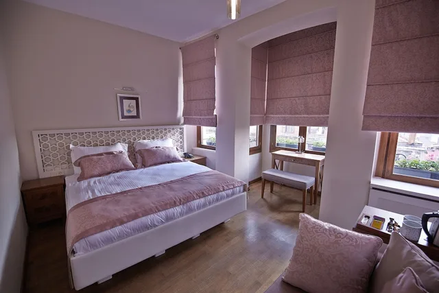 غرفة ديلوكس بسريرين منفصلين مع أريكة، Arart Hotel 2/6