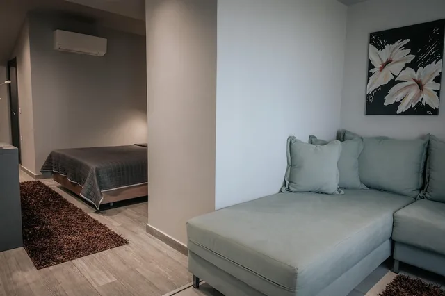 Deluxe, Queen Bed, Sofa, Elizabeth Queen Luxury Rooms 8/10