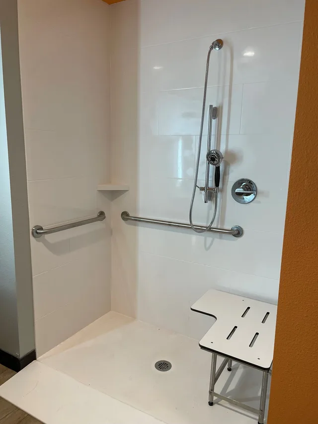 غرفة بسرير كينج لذوي الإعاقة، La Quinta Inn Suites By Wyndham San Antonio Seaworld Lafb 6/6