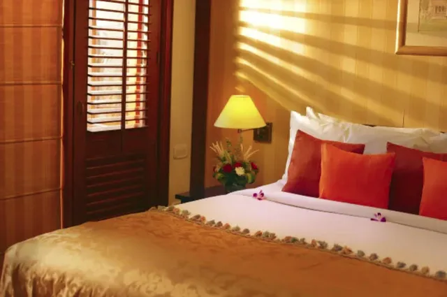 Club, Suite, The Paul Bangalore 1/1